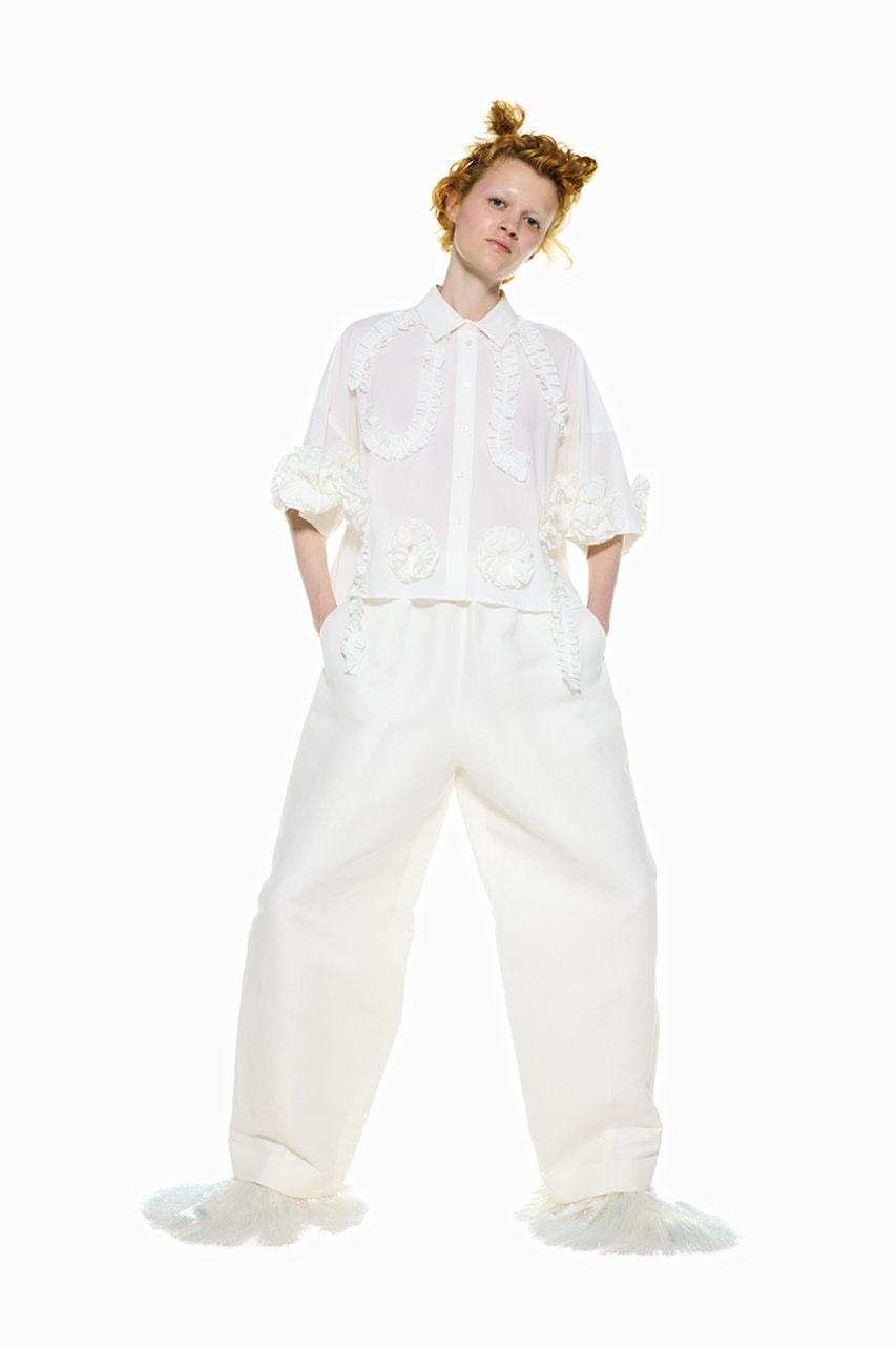 ENFOLD(エンフォルド)｜FRILL-BODY SHIRT/ホワイト の通販｜ELLESHOP