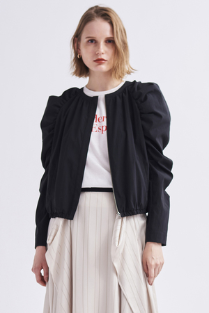 ランバン オン ブルー/LANVIN en BleuのタックスリーブZIPジャケット