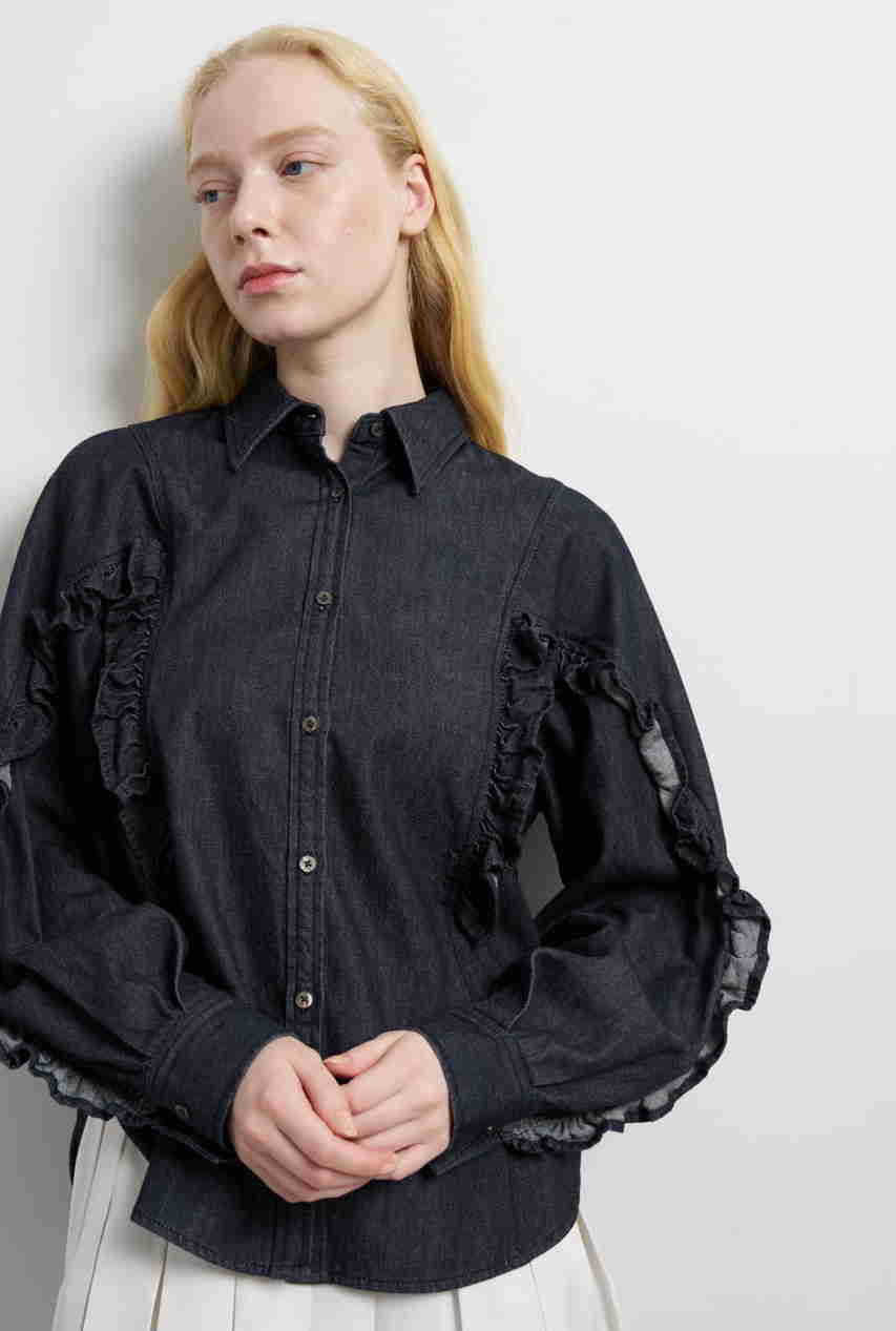【ランバンオンブルー】LANVIN en bleu ノーカラーフリルダウン 36 LANVIN en bleu】ランバンオンブルー ノーカラー フリルダウン36