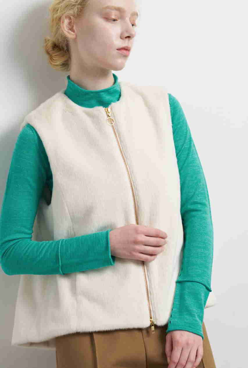 LANVIN en bleu ランバンオンブルー　ファージレ LANVIN en Bleu(ランバン オン ブルー)｜フェイクファーフレアベスト