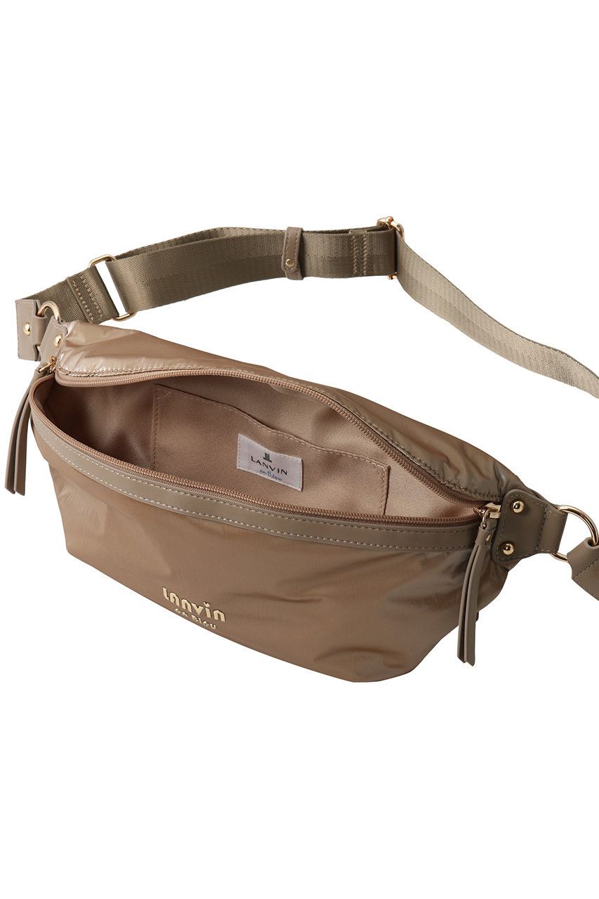 未使用品✨LANVIN ランバンオンブルー ボディバッグ ウエストポーチ リボン 未使用品✨LANVIN ランバンオンブルー ボディバッグ ウエスト