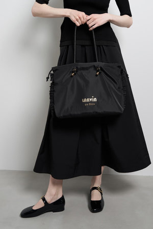 ランバン オン ブルー/LANVIN en Bleuのサイドフリルドロストトートバッグ小(120200/120201)