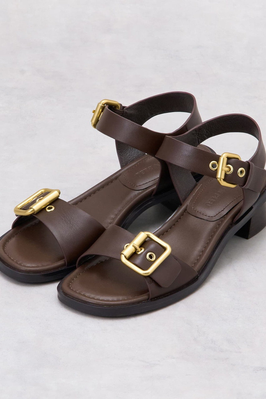レザーベルトサンダル