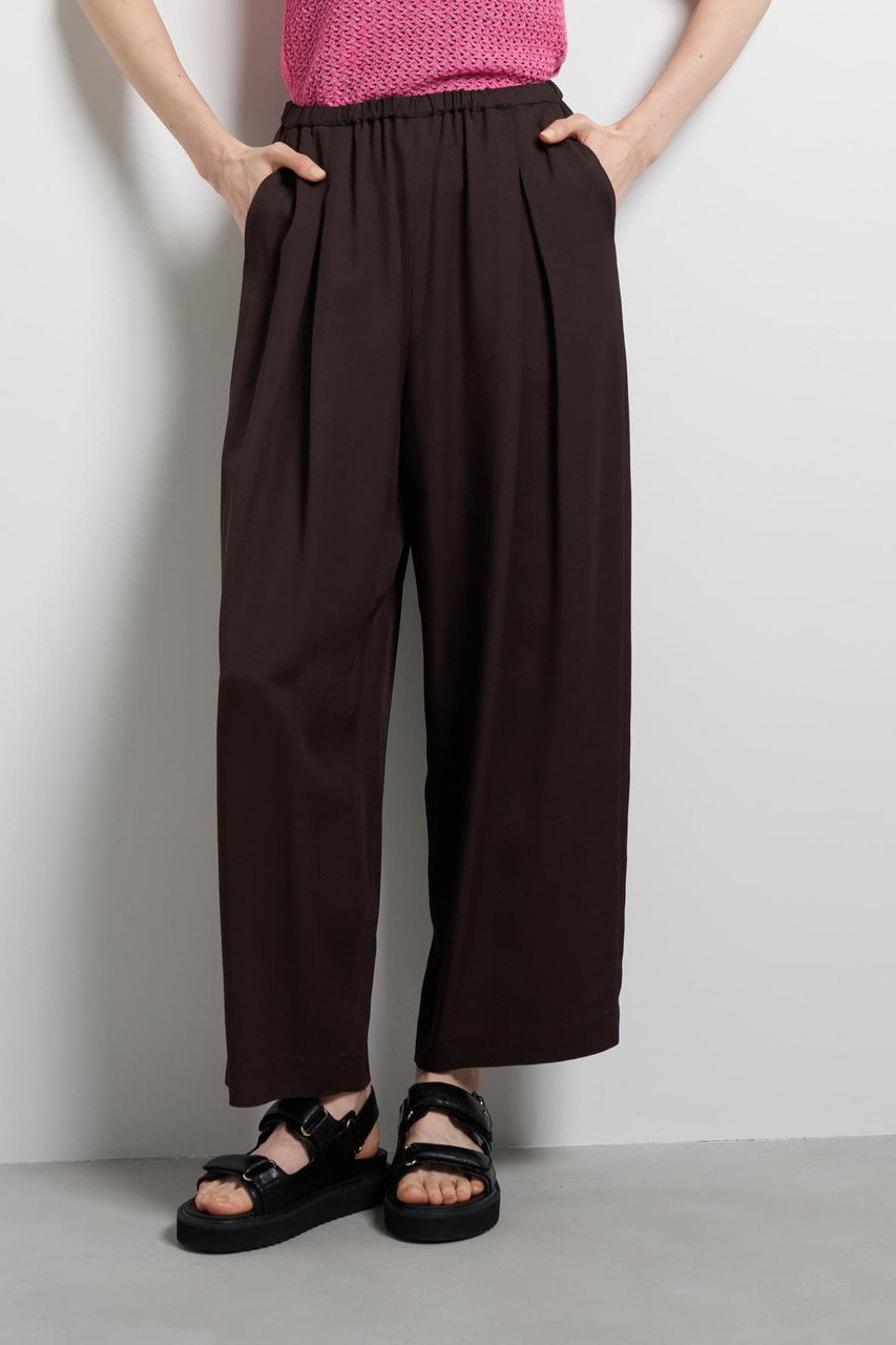 ランバン オン ブルー/LANVIN en Bleuの【予約販売】ツイルタックカーブパンツ(ブラウン/3656415)