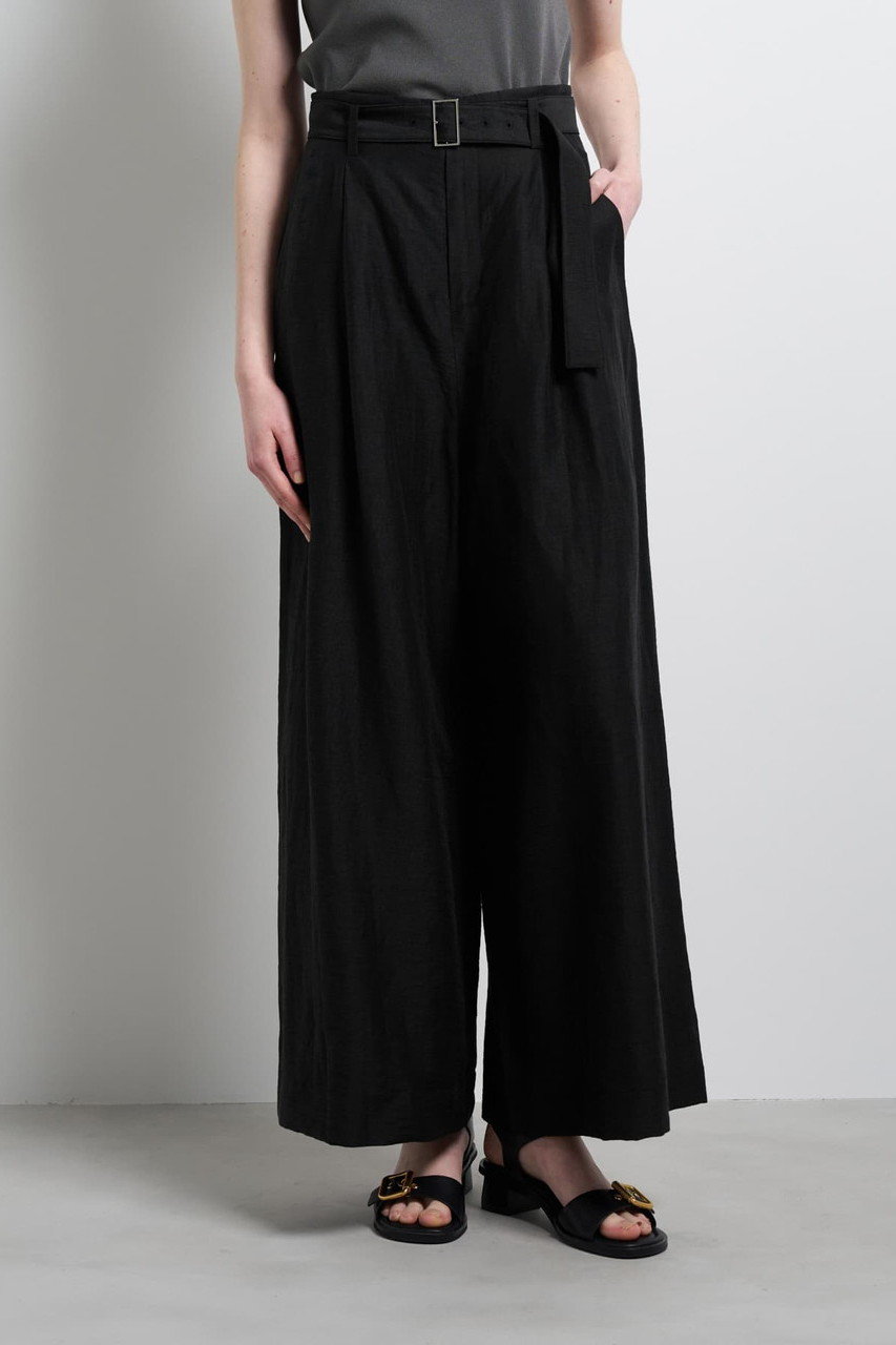 ランバン オン ブルー/LANVIN en Bleuの【予約販売】ベルト付きリネンワイドタックパンツ(ブラック/3656416)