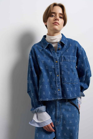 ランバン オン ブルー/LANVIN en Bleuの【予約販売】パンチングデニムクロップドシャツ(110400/110403)