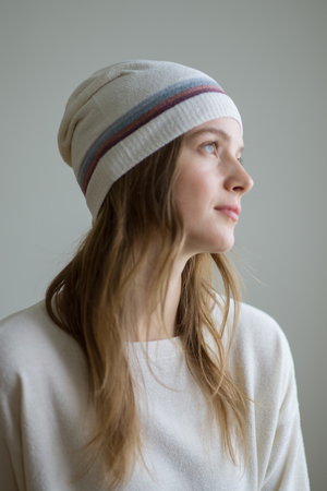 ベアフット ドリームズ/BAREFOOT DREAMSのコージーシックウルトラライト マルチストライプ ビーニー(140200/140203)