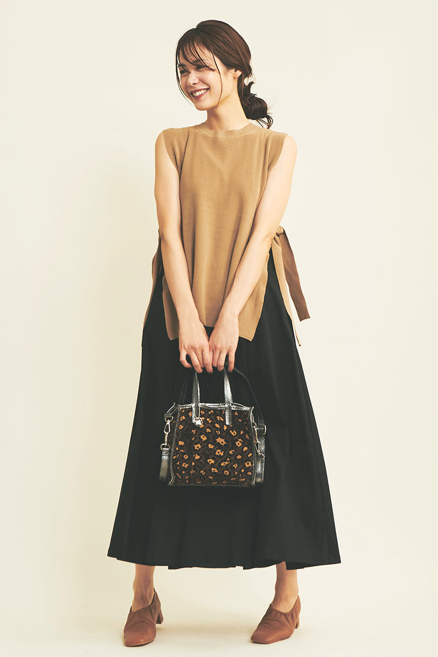 The Virgnia ザ ヴァージニア フロントボタンカットワンピース ブラック の通販 Elleshop エル ショップ