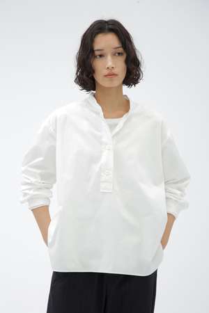 マーガレット・ハウエル/MARGARET HOWELLのFINE COTTON POPLIN(110400/110403)