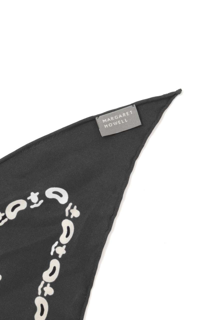 MARGARET HOWELL(マーガレット・ハウエル)｜GRAPHIC BANDANA SCARF