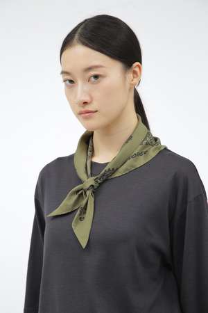 マーガレット・ハウエル/MARGARET HOWELLのGRAPHIC BANDANA SCARF(140100/140103)