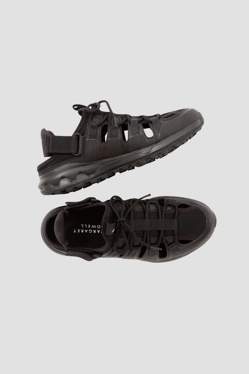 マーガレット・ハウエル/MARGARET HOWELLのMIZUNO HIKING SANDALS(ブラック/5785234002)