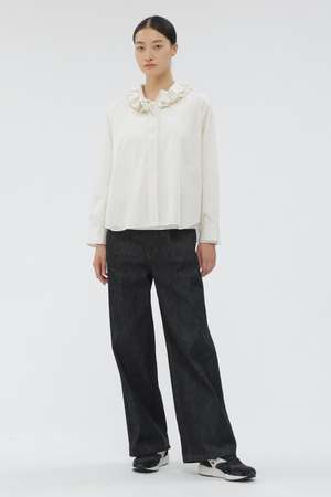 マーガレット・ハウエル/MARGARET HOWELLのORGANIC COTTON DENIM TROUSERS