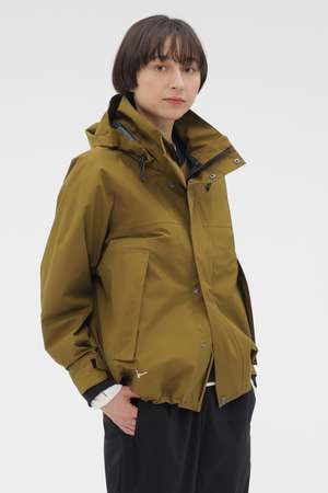 マーガレット・ハウエル/MARGARET HOWELLのGore-Tex RECYCLED POLYESTER POPLIN COAT(110900/110902)