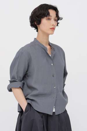 マーガレット・ハウエル/MARGARET HOWELLのSHIRTING LINEN SHIRT(110400/110403)