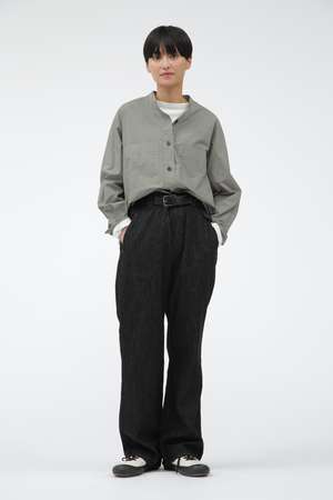 マーガレット・ハウエル/MARGARET HOWELLのCANTON LIGHT DENIM BLACK(110600/110604)