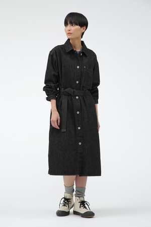 マーガレット・ハウエル/MARGARET HOWELLのCANTON LIGHT DENIM BLACK(110500/110503)