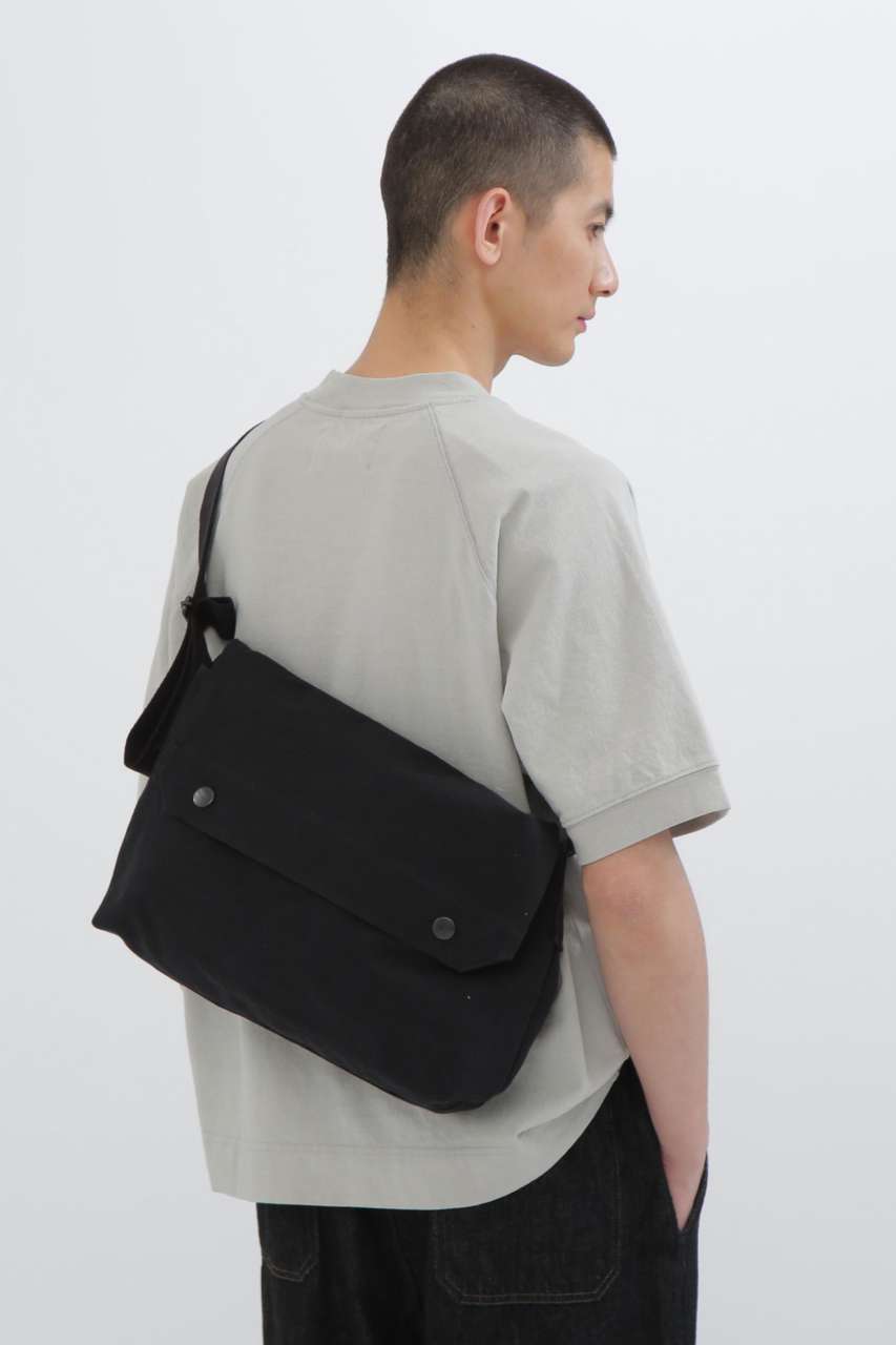 マーガレット・ハウエル/MARGARET HOWELLのCOTTON CANVAS(ブラック/5955171582)