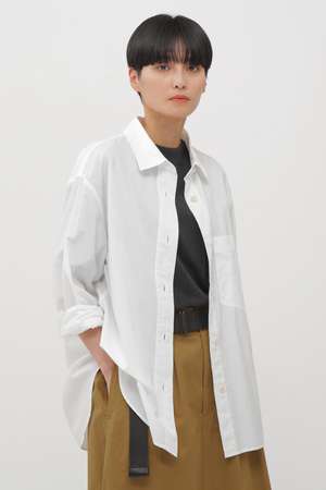 マーガレット・ハウエル/MARGARET HOWELLのGARMENT DYE COTTON SHIRTING SHIRT(110400/110403)