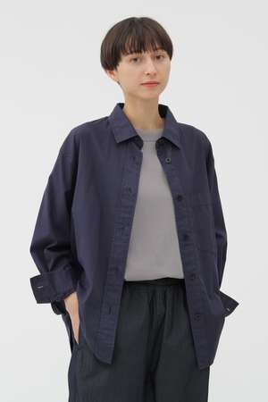 マーガレット・ハウエル/MARGARET HOWELLのGARMENT DYE COTTON SHIRTING SHIRT(110400/110403)