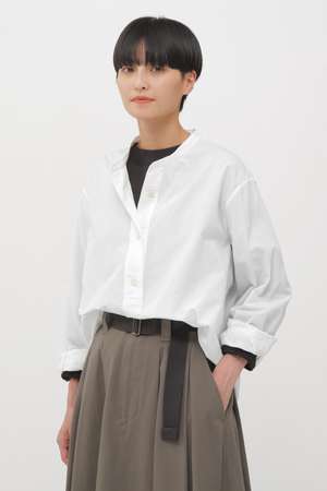 マーガレット・ハウエル/MARGARET HOWELLのGARMENT DYE COTTON SHIRTING SHIRT(110400/110403)