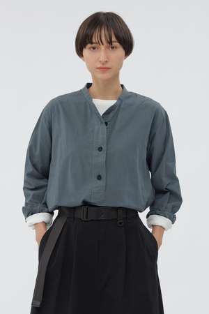 マーガレット・ハウエル/MARGARET HOWELLのGARMENT DYE COTTON SHIRTING SHIRT(110400/110403)