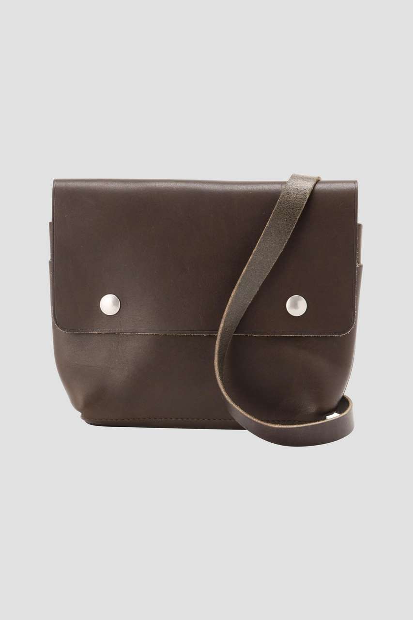 マーガレット・ハウエル/MARGARET HOWELLのTOUGH LEATHER(カーキ/5955271206)