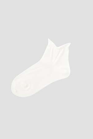 マーガレット・ハウエル/MARGARET HOWELLのCOTTON BOBBY SOCKS(140700/140701)