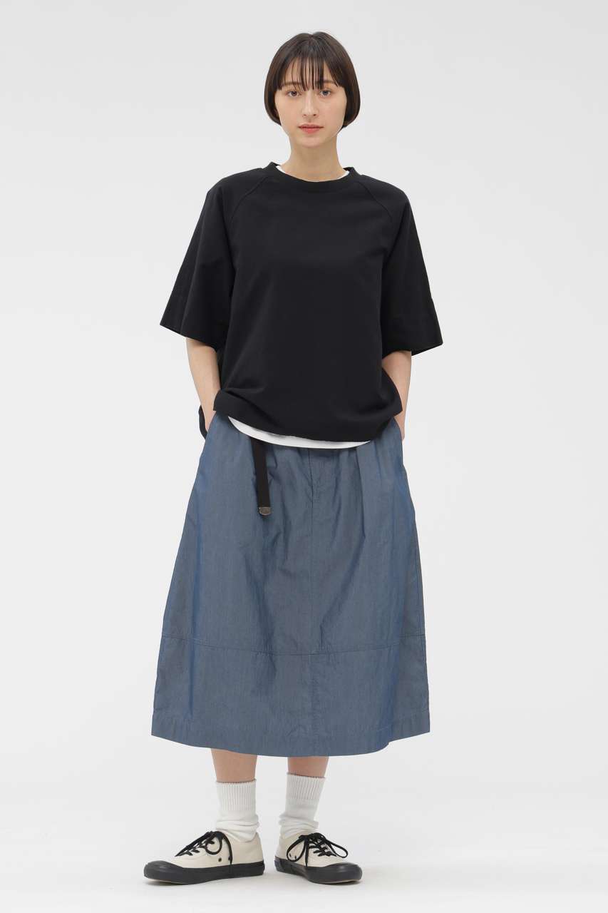 マーガレット・ハウエル/MARGARET HOWELLのSUPERLIGHT COTTON NYLON SKIRT(ブルー/5956132203)