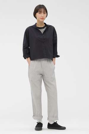 マーガレット・ハウエル/MARGARET HOWELLのFADED LINEN COTTON PLAINWEAVE TROUSERS(110600/110601)