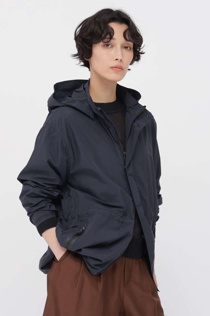マーガレット・ハウエル/MARGARET HOWELLのRECYCLED LIGHTWEIGHT NYLON POPLIN BLOUSON(ブラック/5786117005)