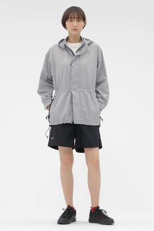 マーガレット・ハウエル/MARGARET HOWELLのWATER REPELLENT LIGHTWEIGHT NYLON POPLIN TROUSERS(110600/110603)