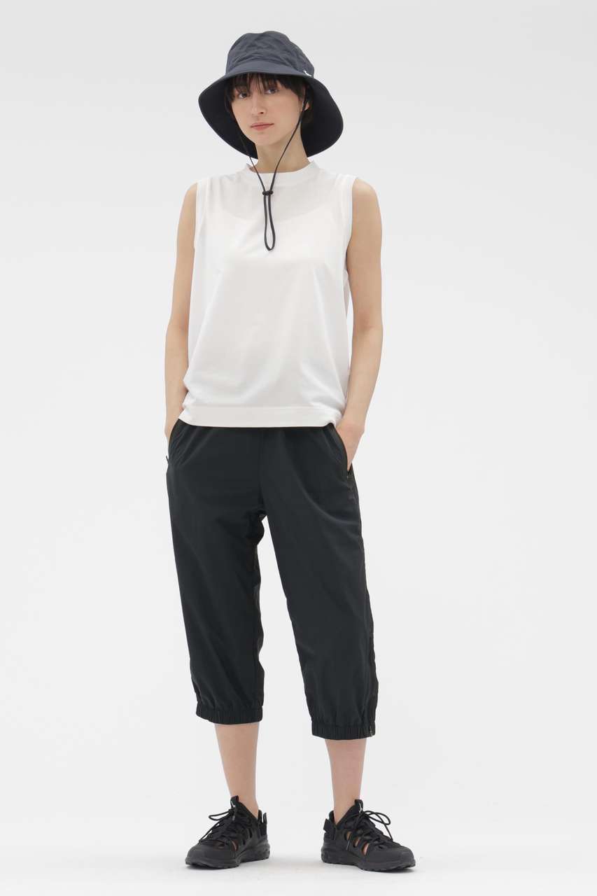 マーガレット・ハウエル/MARGARET HOWELLのRECYCLED LIGHTWEIGHT NYLON POPLIN TROUSERS(ブラック/5786145006)