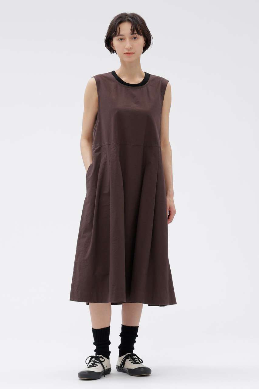 マーガレット・ハウエル/MARGARET HOWELLの【予約販売】LIGHTWEIGHT COTTON NYLON TWILL DRESS(ワイン/5956156550)