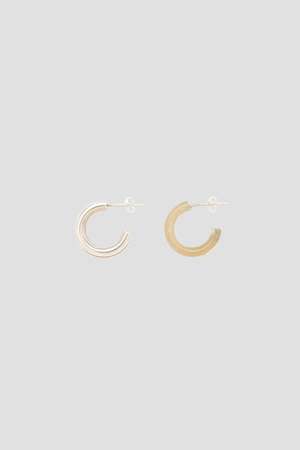 マーガレット・ハウエル/MARGARET HOWELLのmiriam renshaw ISSENDO HORN AND SILVER TWIN HOOP EARRING(150100/150101)