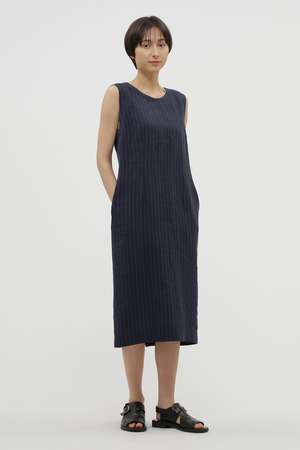 マーガレット・ハウエル/MARGARET HOWELLのYARN DYED LINEN DRESS(110500/110503)