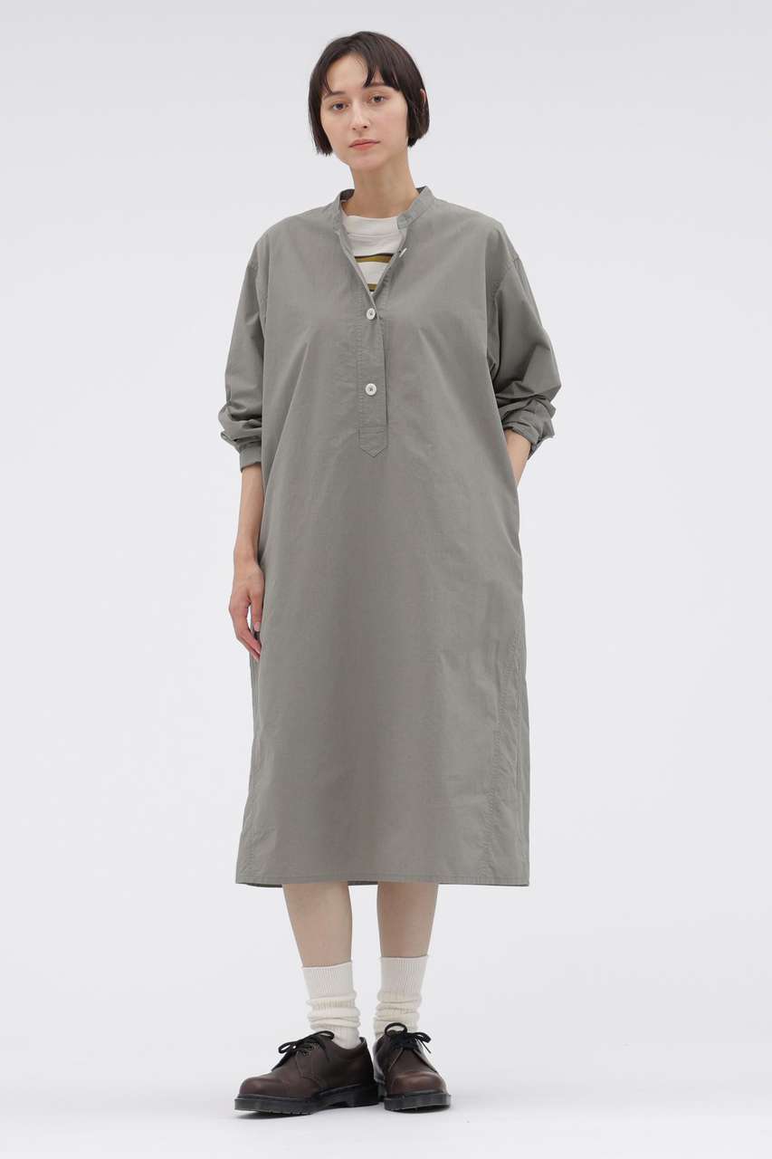 マーガレット・ハウエル/MARGARET HOWELLの【予約販売】END ON END WEAVE COTTON DRESS(グリーン/5956258200)