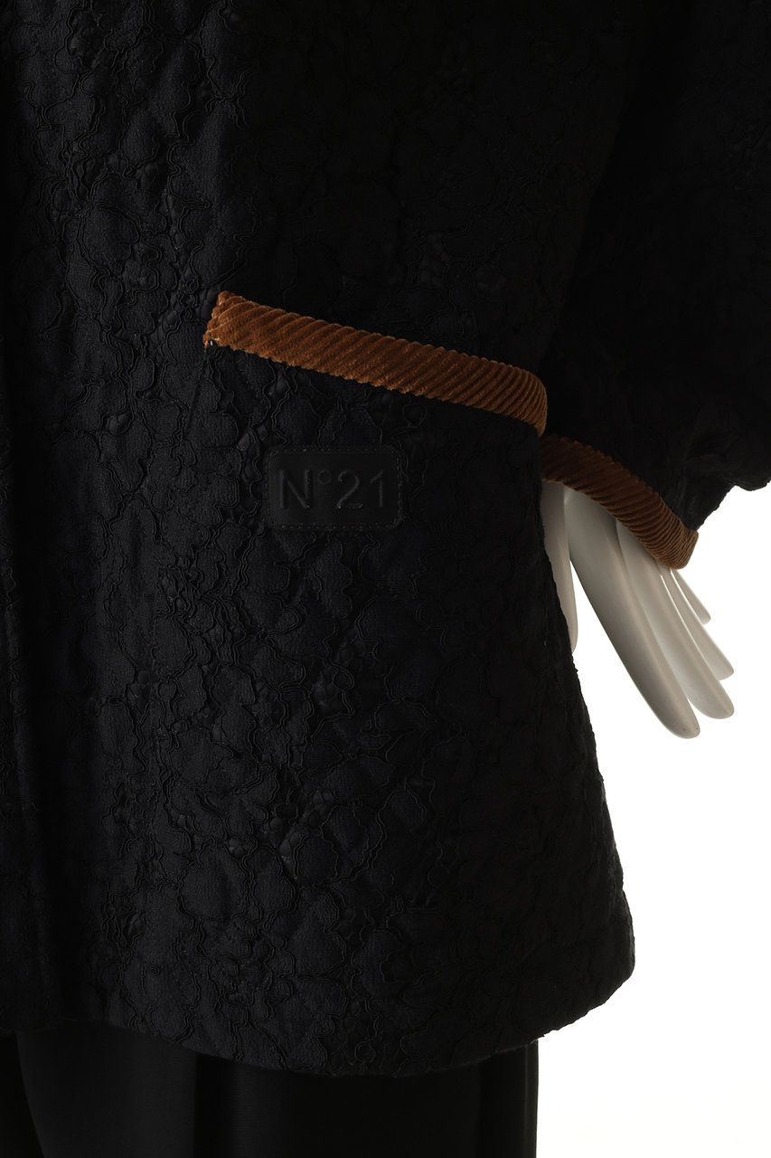 N°21(ヌメロ ヴェントゥーノ)｜キルティング ブルゾン/ブラック の通販