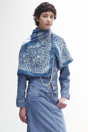 マディソンブルー/MADISONBLUEの【予約販売】GRAPHIC PAISLEY SCARF LARGE オリジナルプリントスカーフ(140100/140103)