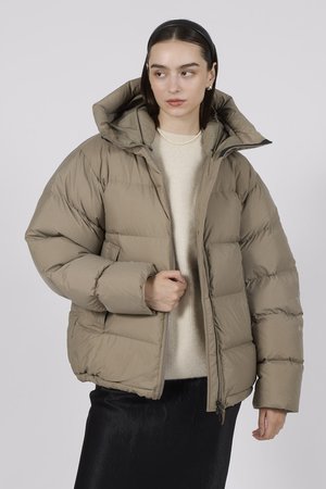 ザ・ノース・フェイス/THE NORTH FACEの【UNISEX】オルタレーションダウンシェルパーカー(110800/110805)