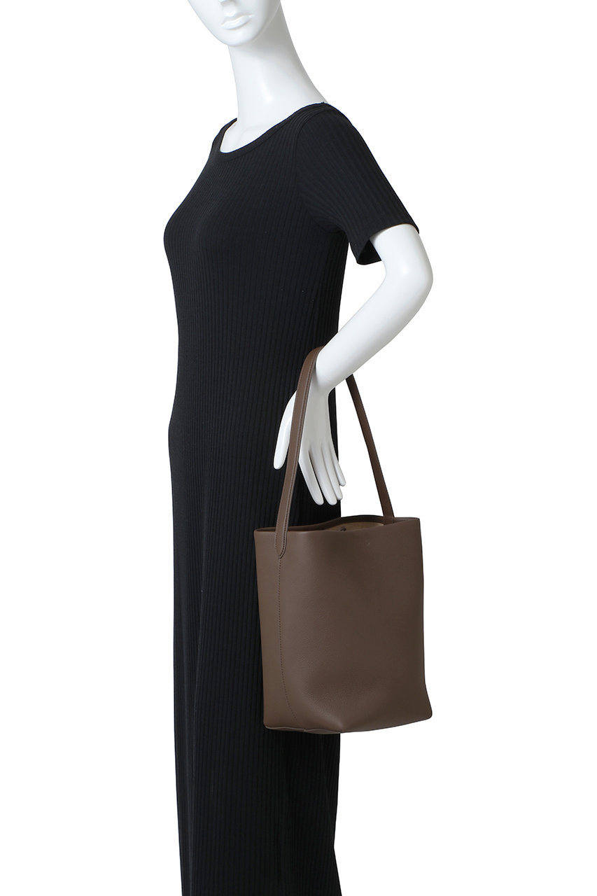 新作★THE ROW ★ Medium N/S Park Tote♪完売色 ダークオリーブ THE ROW | ザ ロウ（ザ ロー)｜MEDIUM N/S PARK TOTE/ダーク