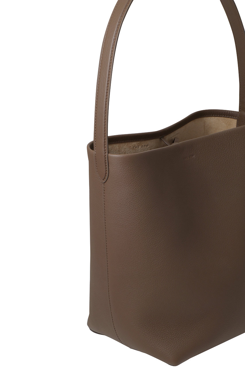 新作★THE ROW ★ Medium N/S Park Tote♪完売色 ダークオリーブ The Row Medium N/S Park Tote in Dark Olive PLD | FWRD