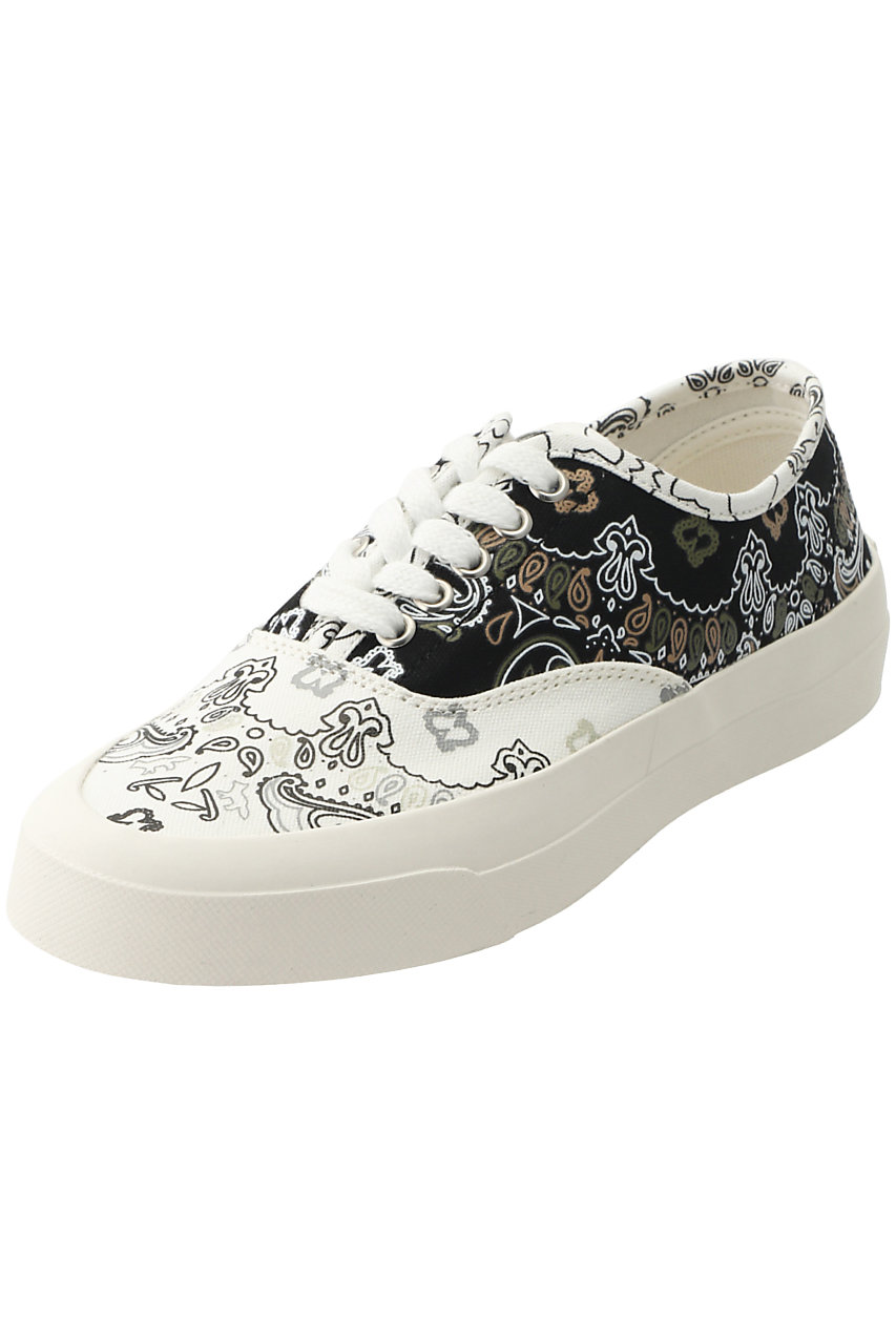 Maison Kitsune メゾン キツネ Bandana Print Low Sneakers スニーカー Black の通販 Elleshop エル ショップ