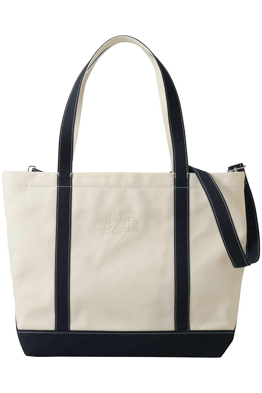 メゾン キツネ/MAISON KITSUNEの【UNISEX】MAISON KITSUNE HANDWRITING LARGE トートバッグ(エクリュ/クラシックネイビー/QU05104WB0050)