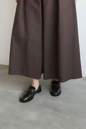 ダニエラ＆ジェマ/Daniella & GEMMAの【レイン対応】スタッズモチーフローファー(130400/130403)