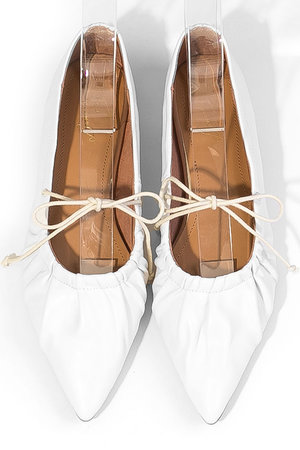 ダニエラ＆ジェマ/Daniella & GEMMAのポインテッドギャザーリボンフラットパンプス(130100/130101)