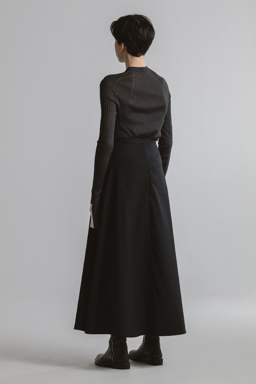 CINOH(チノ)｜シルク クルーネック タイト ニット/チャコールグレー