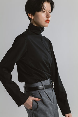 チノ/CINOHのCOTTON ジャージー ハイ ネック Tシャツ(110100/110103)