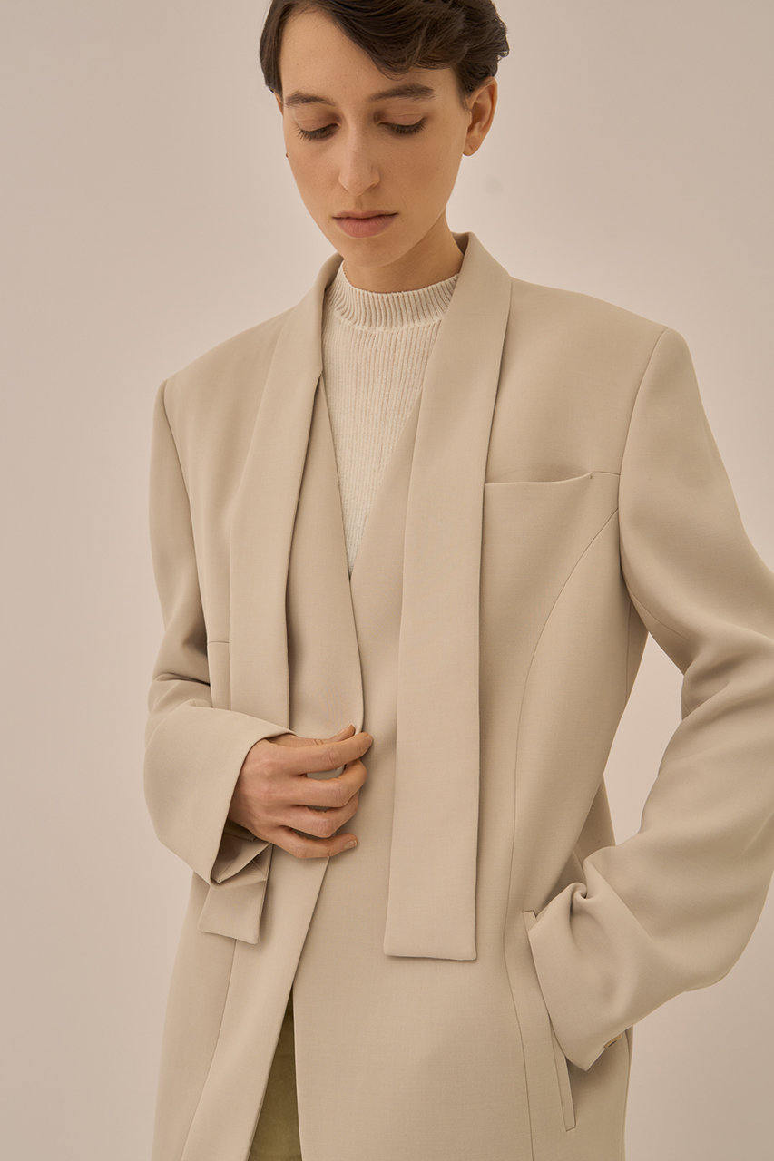 AKIRANAKA ノーカラージャケット ベージュ AKIRANAKA(アキラナカ)｜Tracy ジャケット/ベージュ の通販｜ELLESHOP