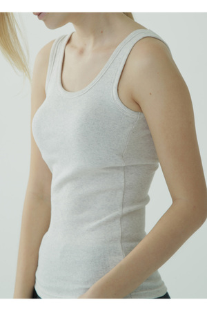 フォーコーナーズ/+FOUR CORNERSのカップ付きタンクトップ(110100/110101)